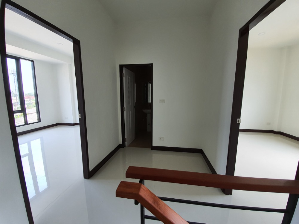 ขาย ทาวน์โฮม ที่พักอาศัย homeoffice รูปแบบอาคารทันสมัย 3 ชั้น 3 ห้องนอน 3 ห้องน้ำ หลังโรงเรียนเบญจม ราชบุรี - 9